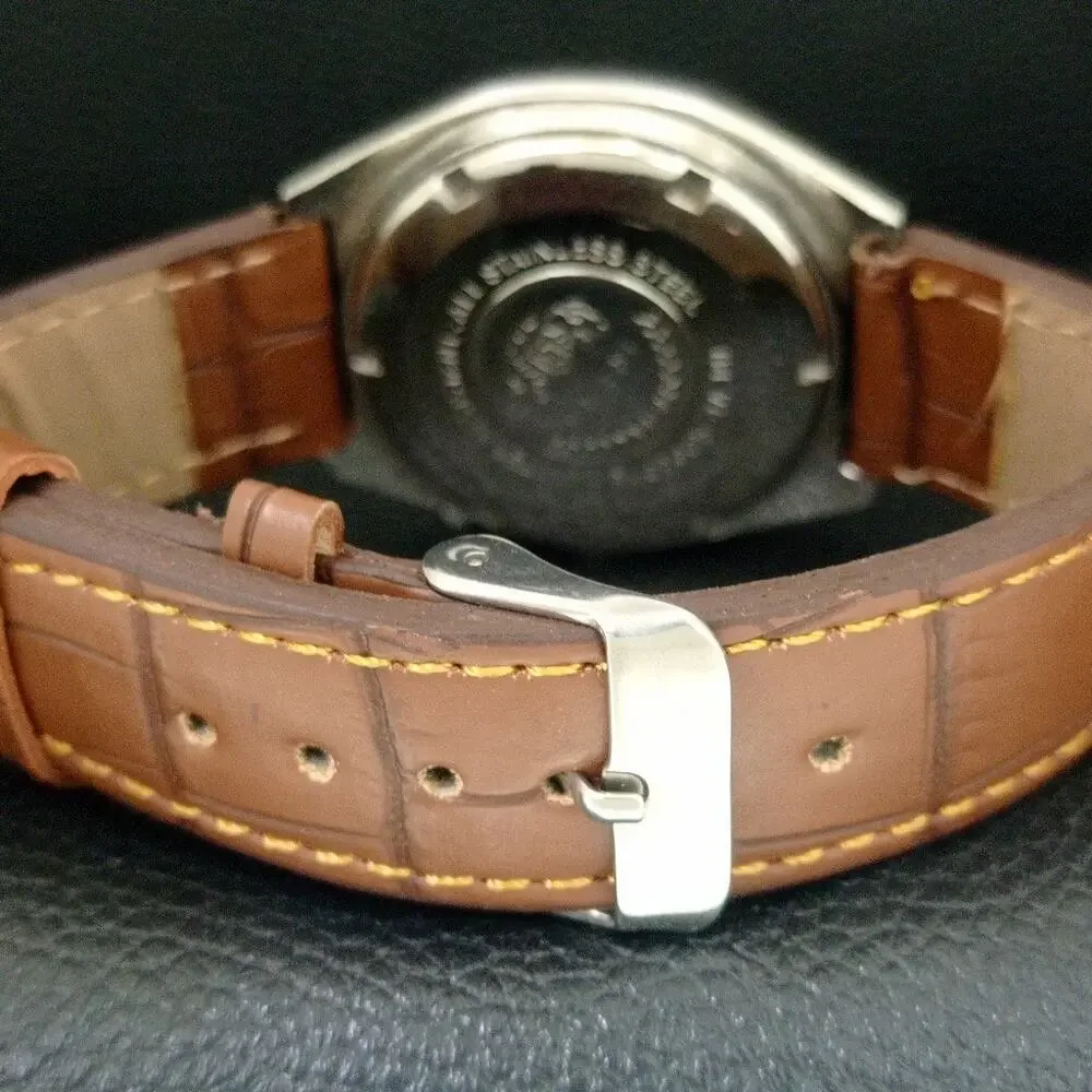 Vintage 1983 Orient Automatic Mens Silver Watch W/daydate & Gold accents